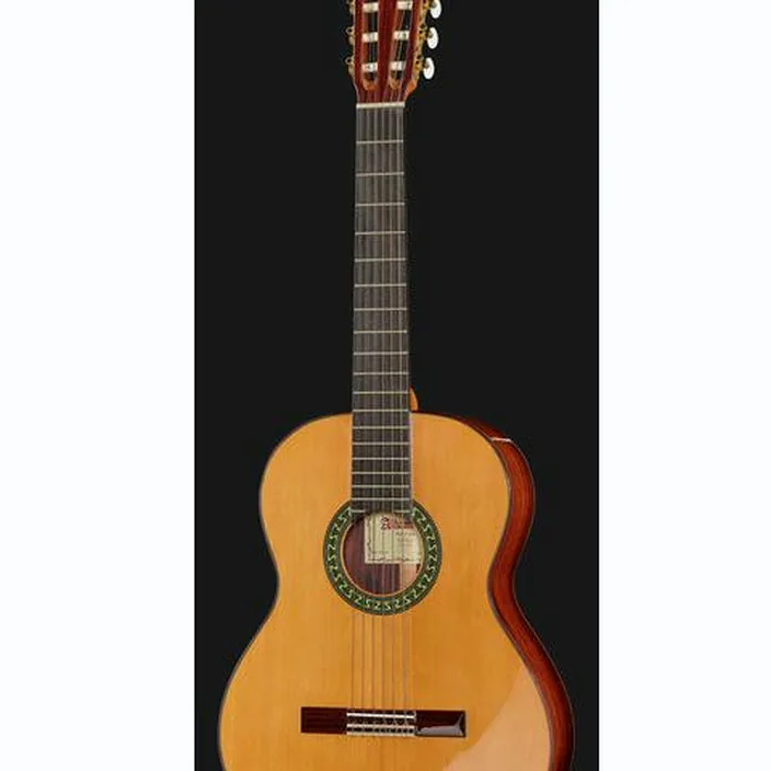 Et Test Guitare classique Alhambra 5P LH incl.Gig Bag