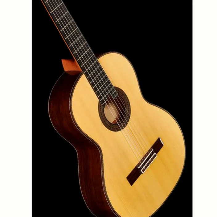 Et Test Guitare classique Amalio Burguet Artesano Spruce w/Case