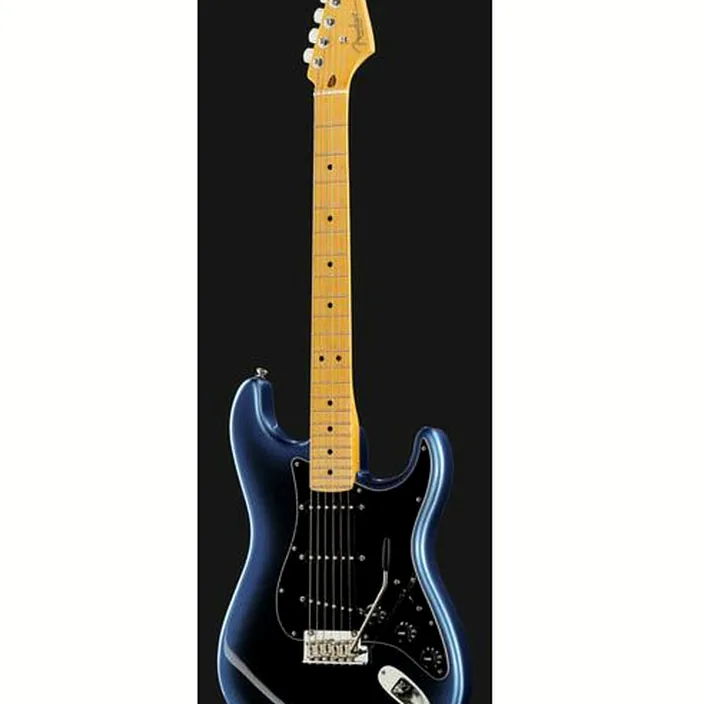 Fender AM Pro II Strat MN DK NIT Avis, Test et Comparatif