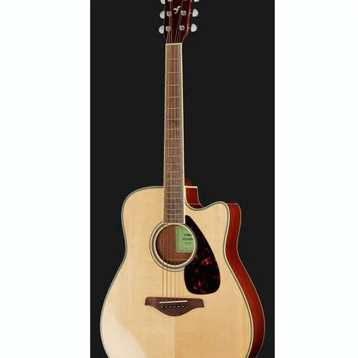 Avis de la guitare Acoustique Yamaha FGX820C NTII