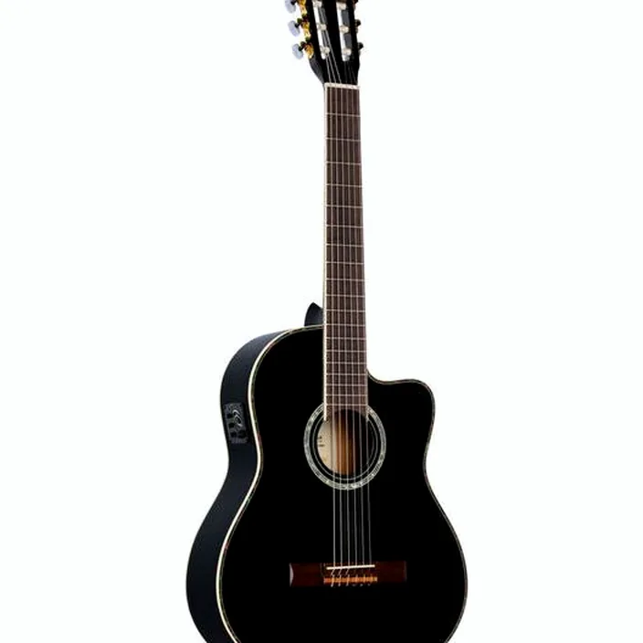 Et Avis de la guitare Ortega RCE141BK