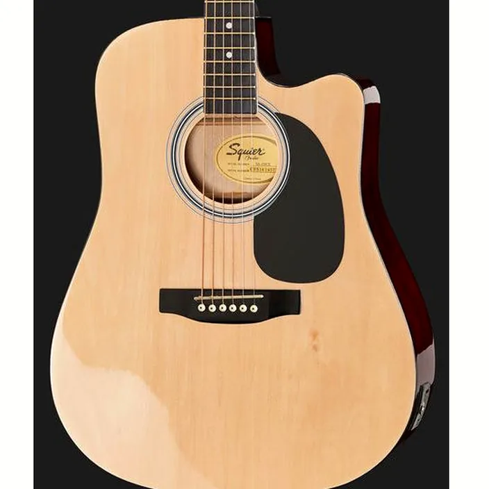 Et Test de la guitare acoustique Squier SA-105CE NA Bundle 2