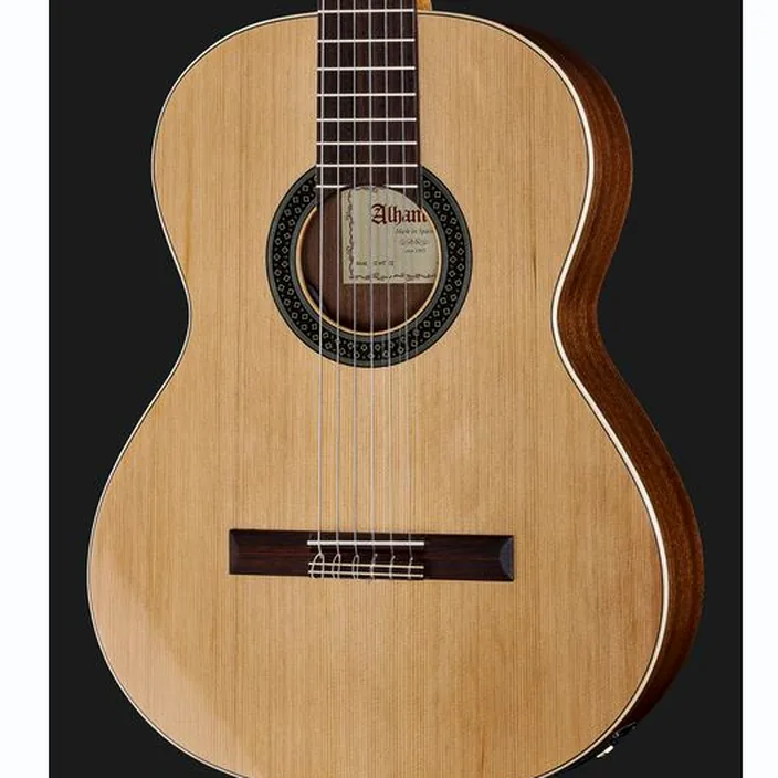 Et Test de la guitare Classique Alhambra 1C HT EZ incl. Gigbag Bundle