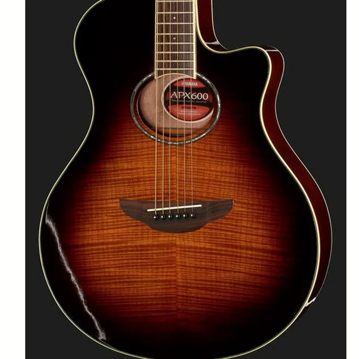 Guitare acoustique Yamaha APX 600 FM TBS Test et Avis