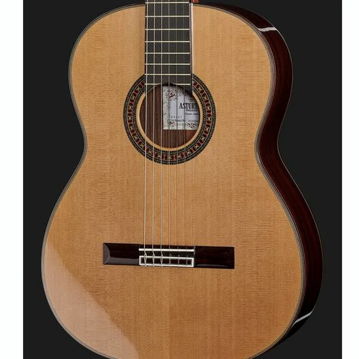 Guitare classique Asturias Standard Cedar | Avis, Comparatif et Test