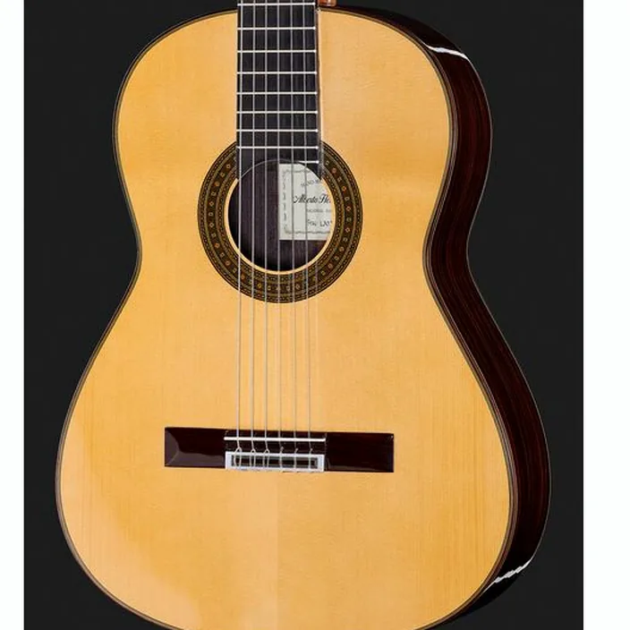La guitare Classique Alberto Hernandez 7-Indian Rosew. Laticce Spruce | Comparatif, Test, Avis