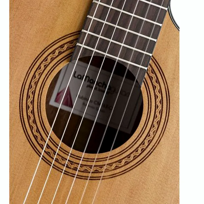 La guitare La Mancha Rubinito CM/63-CE : Avis, Comparatif et Test