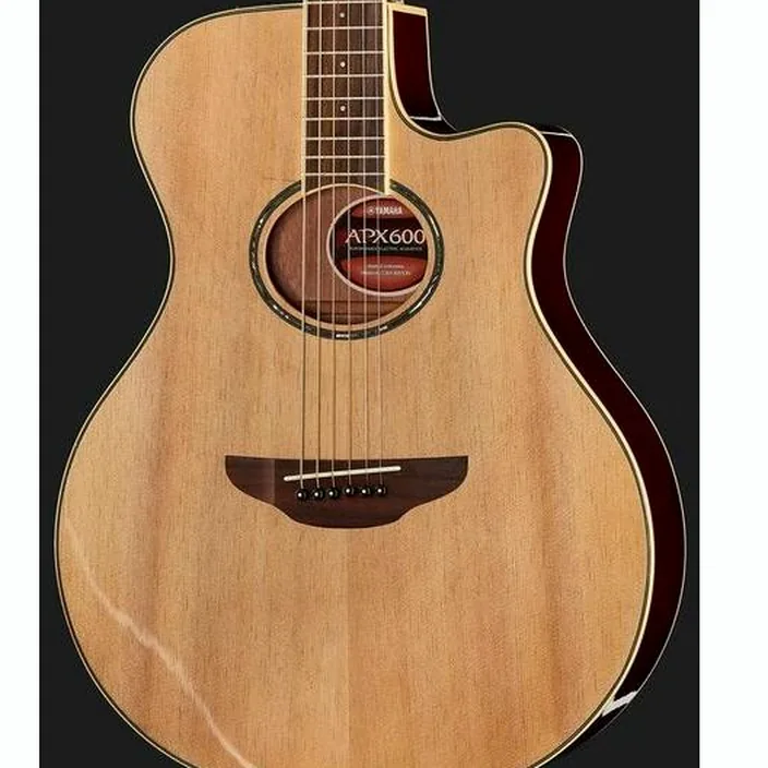 La guitare Yamaha APX 600 Natural , Avis & Test
