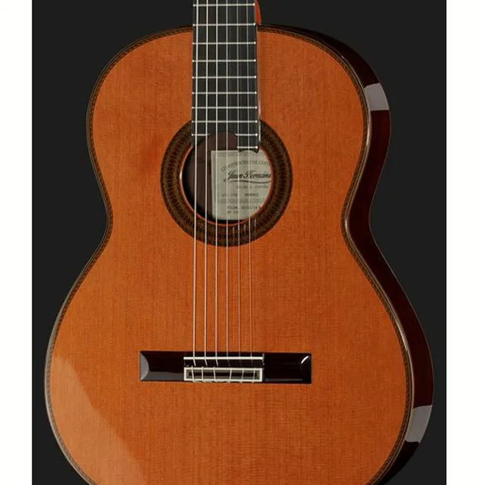 Guitare classique Juan Hernandez Romance Cedar