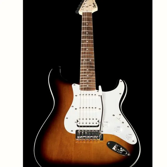 Guitare Squier Bullet Strat HSS Bundle