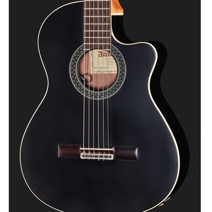 Et Avis de la guitare Alhambra Black Satin CW EZ incl.Gig Bag