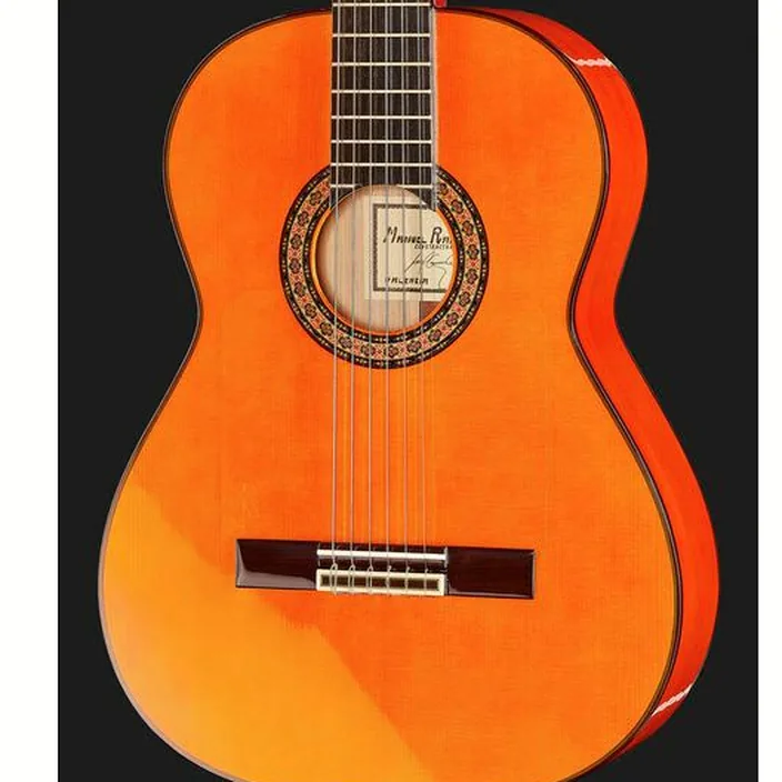 Et Avis de la guitare Classique Raimundo Model 160 Flamenco