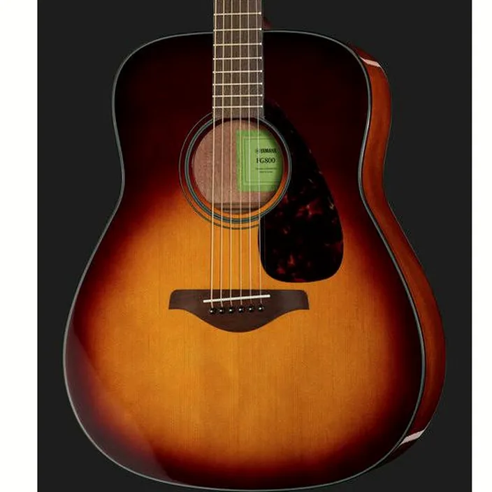 Et Avis de la guitare Yamaha FG800 BS