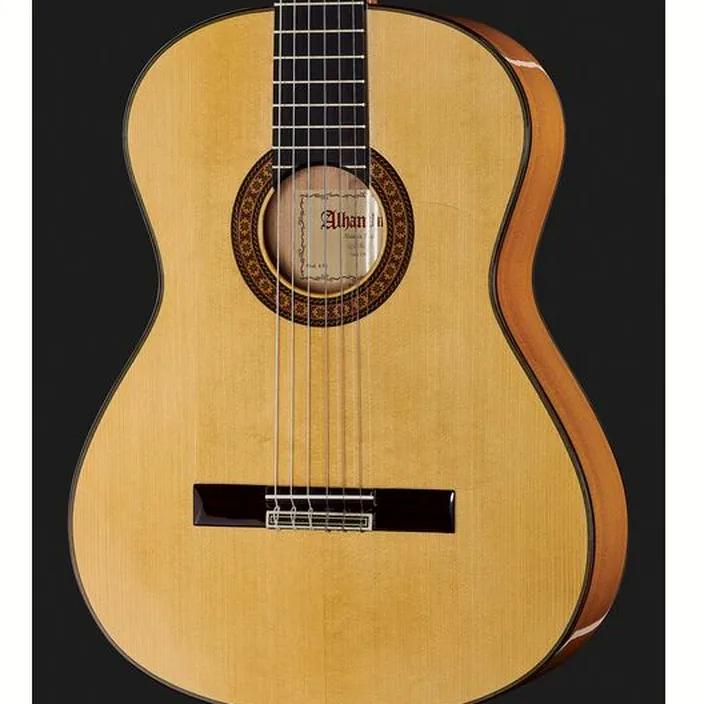 Et Avis Guitare Alhambra 8 Fc Flamenco incl. Case