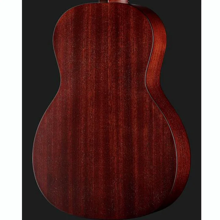 Et Test de la guitare acoustique Baton Rouge X11C/P-SCR