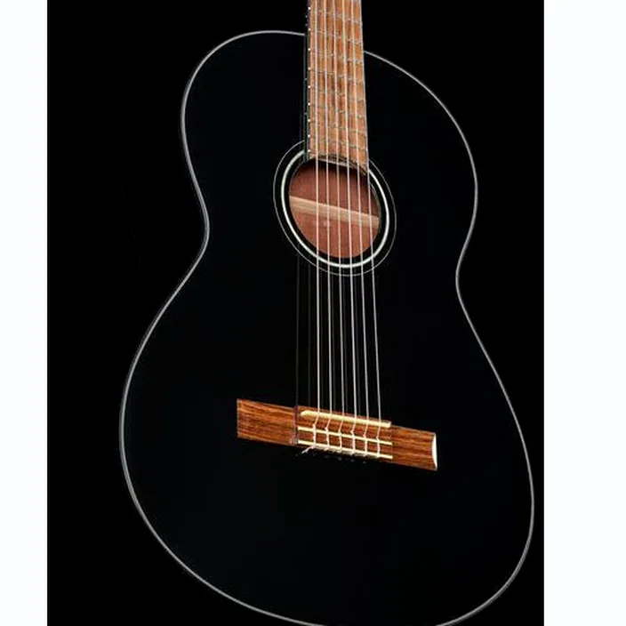 Et Test de la guitare Classique Fender CN-60S Black IL w/Bag