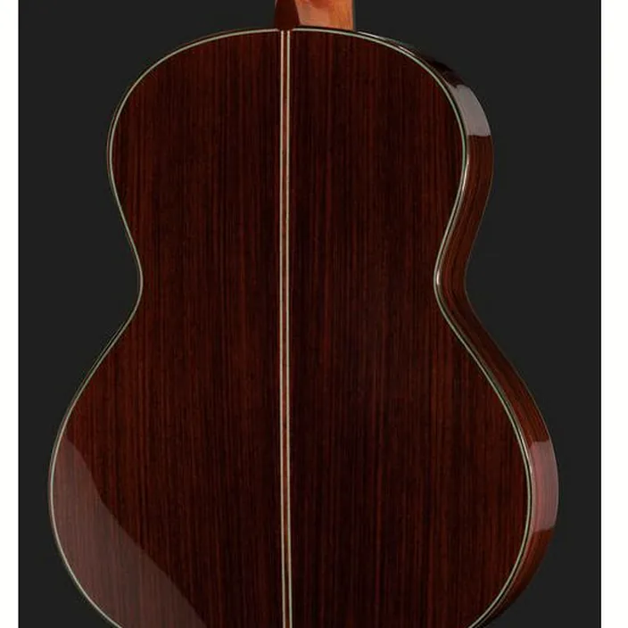 La guitare classique Amalio Burguet 2M Cedar w/Case : Avis, Comparatif, Test