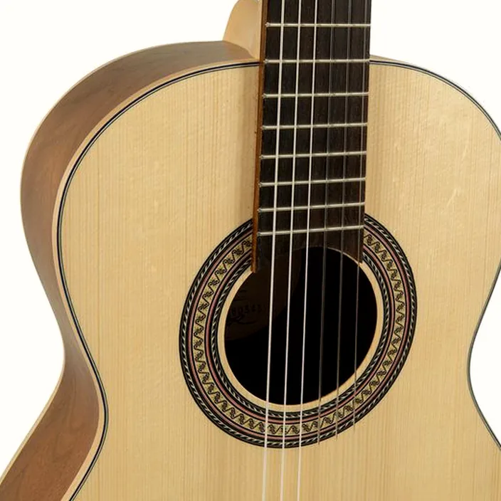 La guitare classique Manuel Rodriguez E-57 / Comparatif, Avis, Test