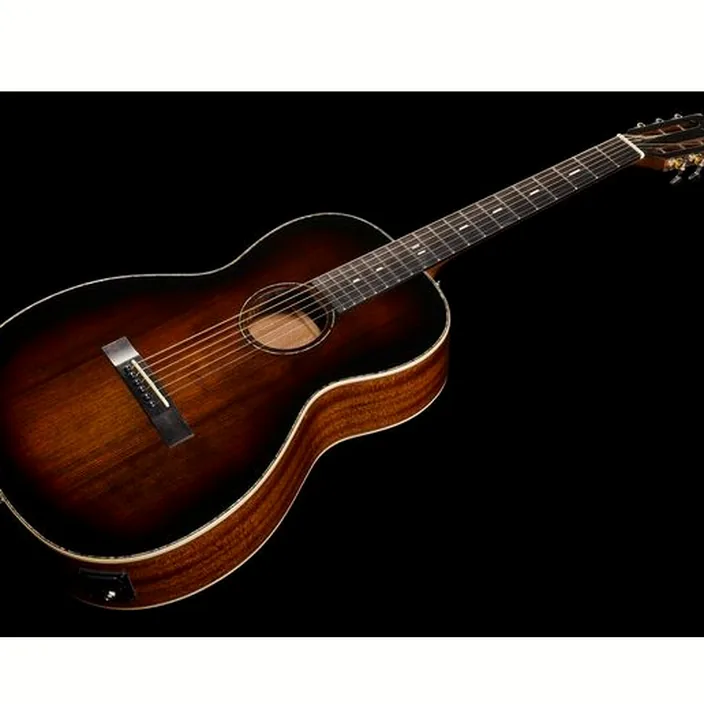 La guitare Harley Benton CLP-12SM BRS Solid Top Bundle - Test, Avis & Comparatif