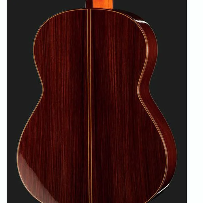 La guitare Ramirez Tradicional 1A w. case Avis, Test
