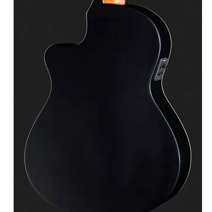 Et Avis de la guitare Alhambra Black Satin CW EZ incl.Gig Bag