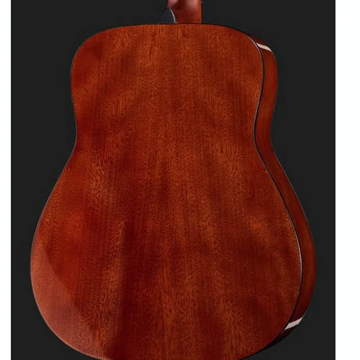 Et Avis de la guitare Yamaha FG800 BS