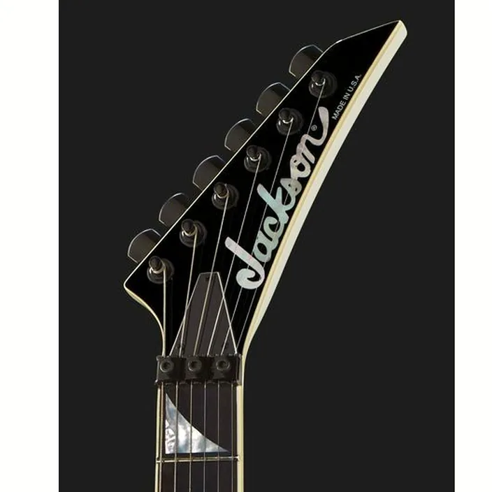 Et Test de la guitare Jackson KE2 Kelly SW