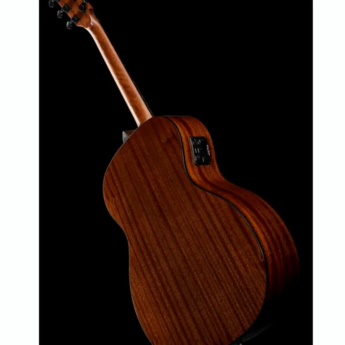Et Test Guitare acoustique Harley Benton CLG-14SM Solid Top Bundle