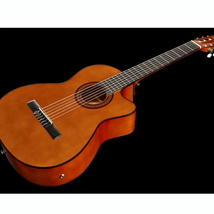 Guitare Harley Benton CG300CE NT Bundle