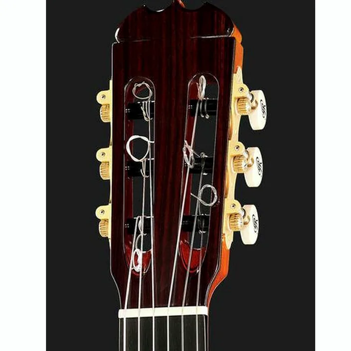 La guitare Ramirez Tradicional 1A w. case Avis, Test