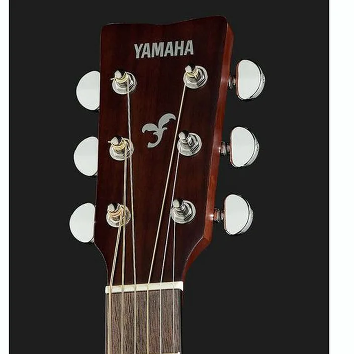 Et Avis de la guitare Yamaha FG800 BS