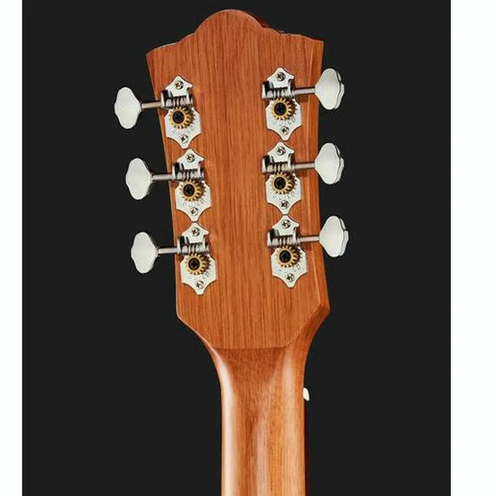 La guitare acoustique Guild OM-240E Westerly Archback / Test, Comparatif & Avis