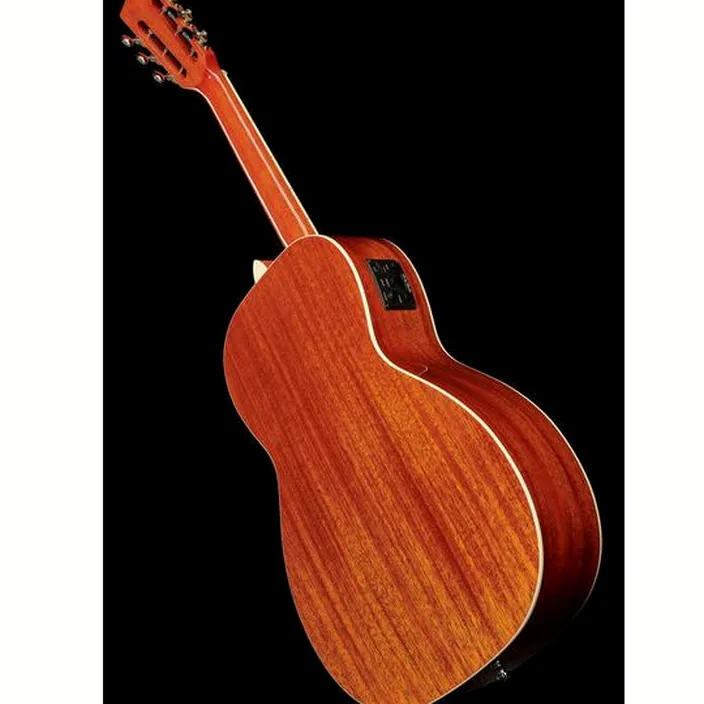 Guitare acoustique Harley Benton CLF-100E Bundle