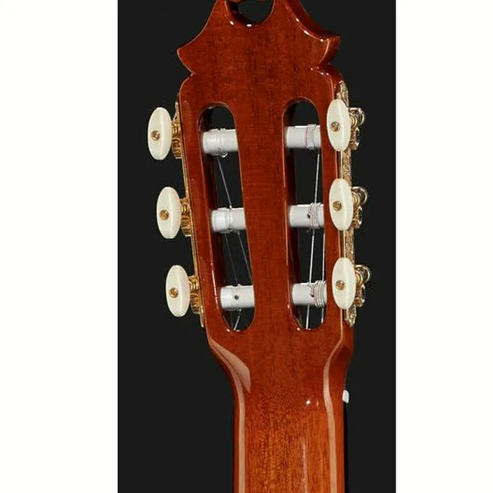Guitare classique Juan Hernandez Romance Cedar