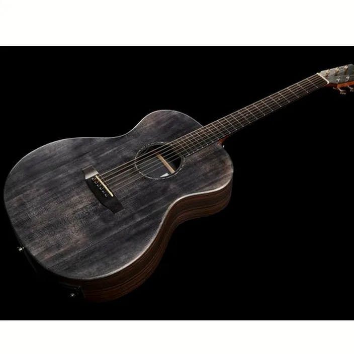 Et Avis de la guitare Harley Benton CLG-14SE Solid Top Bundle