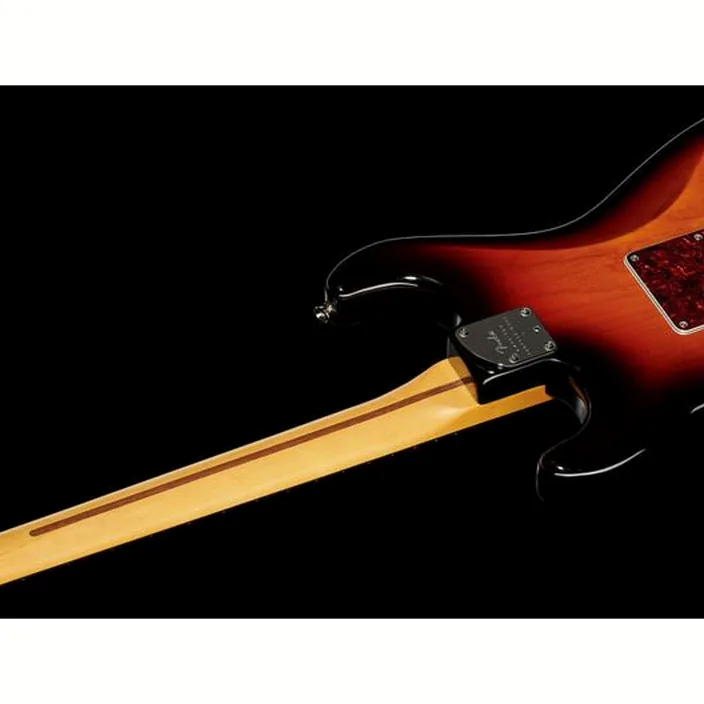Fender AM Pro II Strat HSS RW 3TSB Test, Avis et Comparatif
