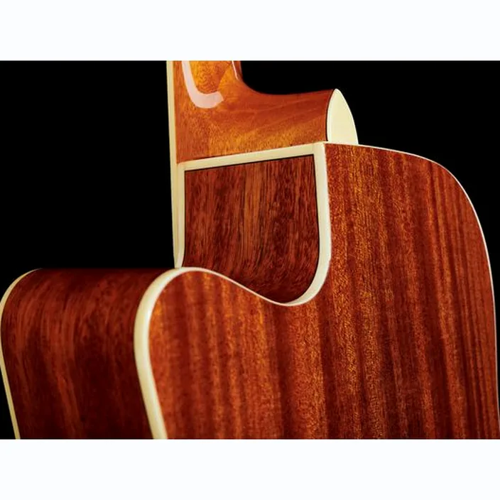 La guitare acoustique Harley Benton CLD-60SMCE NT Bundle , Comparatif, Test & Avis