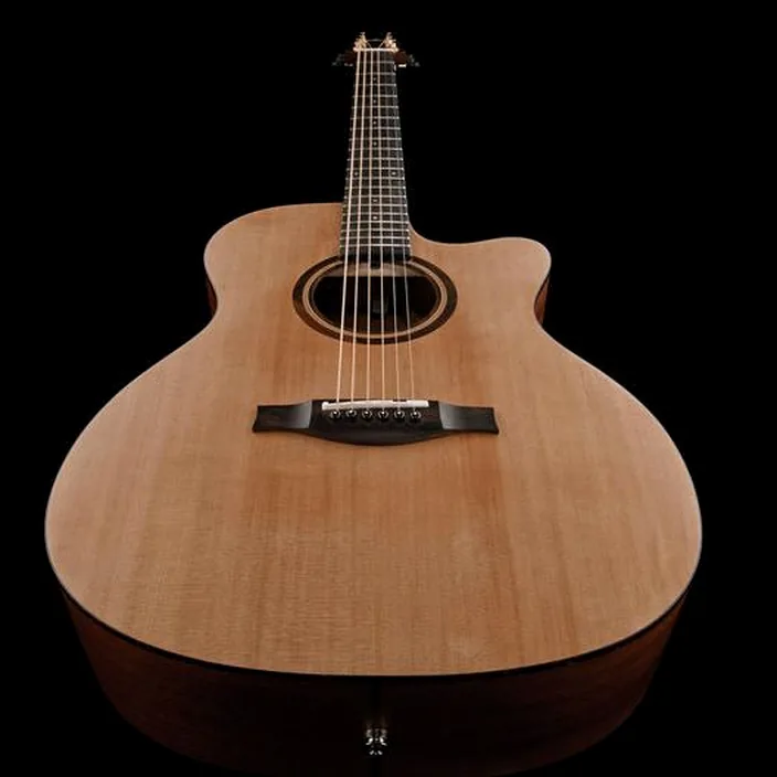 La guitare acoustique Stanford 46-G2-CM-ECW NAT | Test & Avis