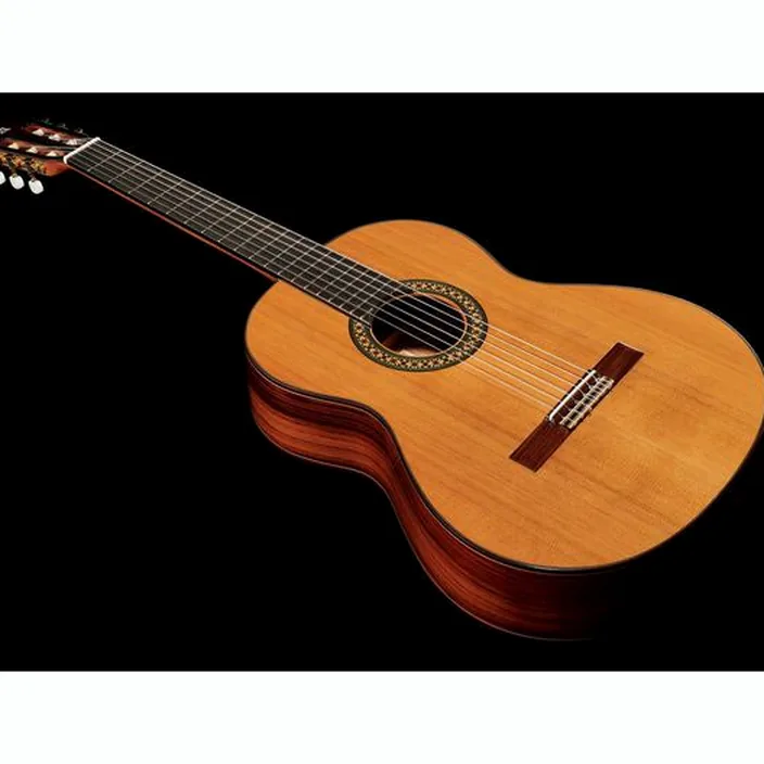 La guitare Classique Alhambra 4P LH incl.Gig Bag : Avis, Test, Comparatif