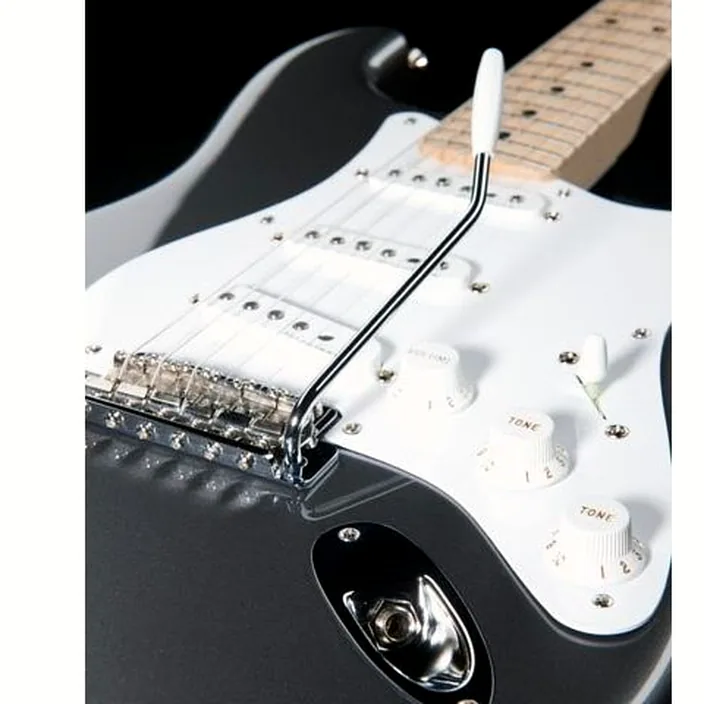 La guitare Fender Clapton Strat Signature PW , Comparatif, Avis et Test