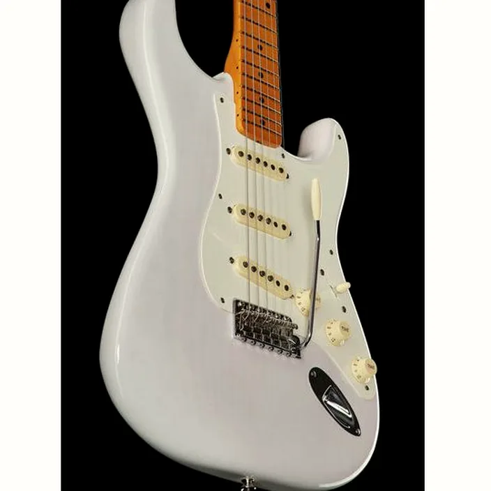 Et Test de la guitare électrique Fender Eric Johnson Strat WBL