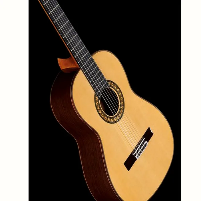 Guitare Classique Alberto Hernandez 5-Wenge Spruce - Avis, Comparatif & Test