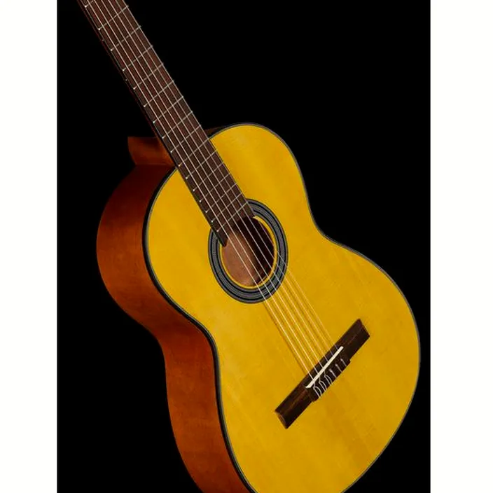 La guitare classique Gewa Student Natural 4/4 , Test, Avis & Comparatif