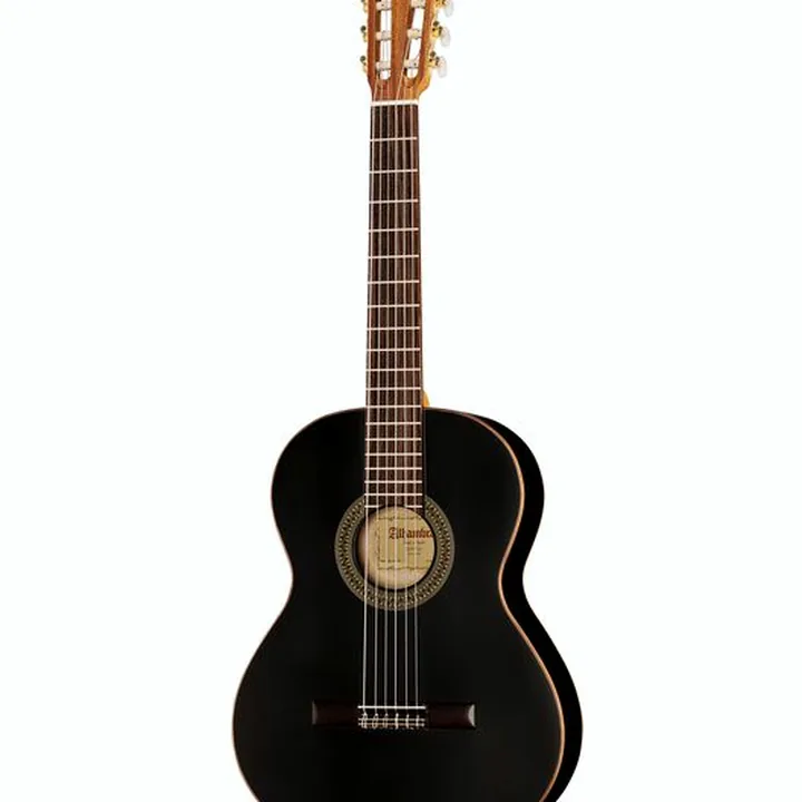 Alhambra Black Satin Plus incl.Gig Bag