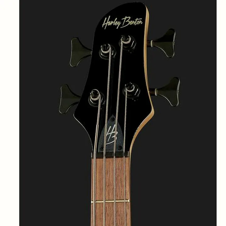 Avis et Test de la basse électrique Harley Benton B-450 White Bundle 2