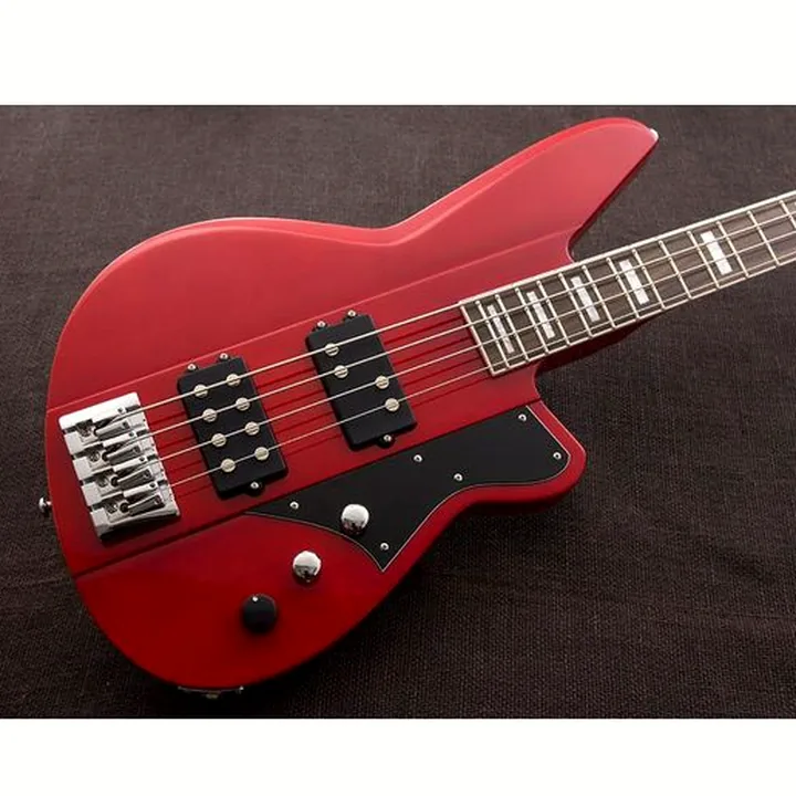 Avis et Test de la basse électrique Reverend Thundergun Bass RD