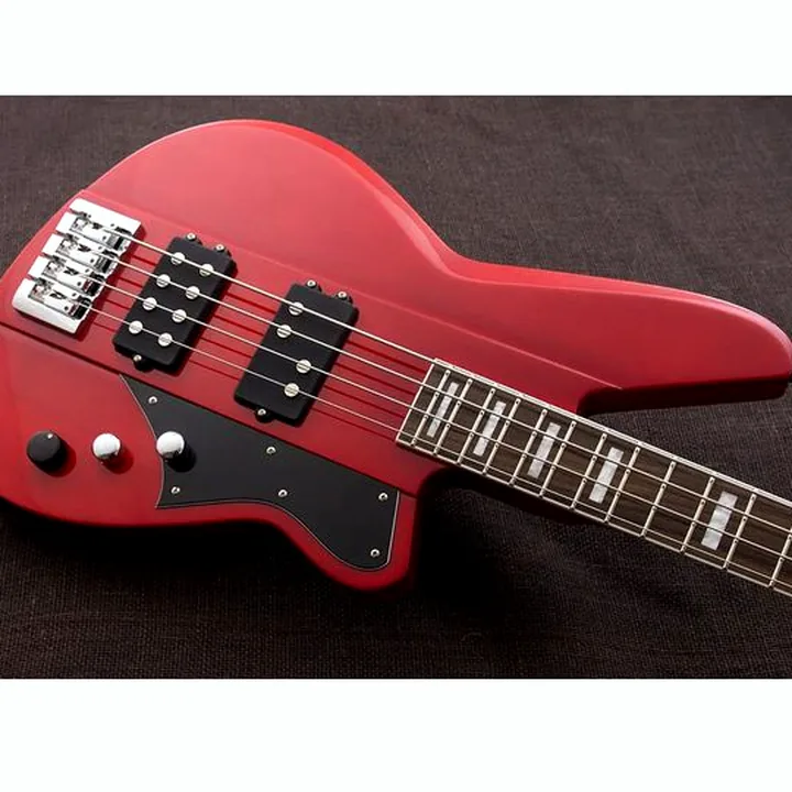 Avis et Test de la basse électrique Reverend Thundergun Bass RD