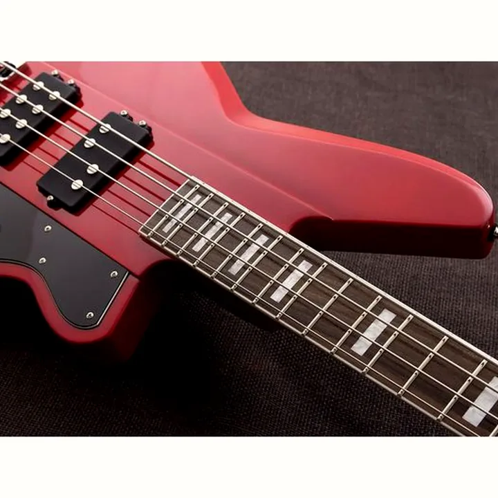 Avis et Test de la basse électrique Reverend Thundergun Bass RD