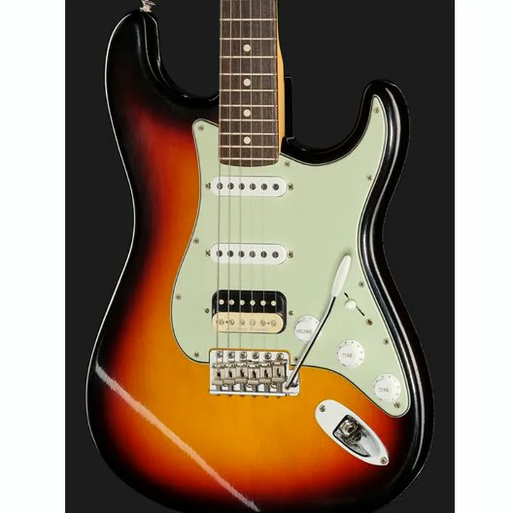 Avis et Test de la guitare électrique Fender 63 Strat RW 3-TSB CC HSS