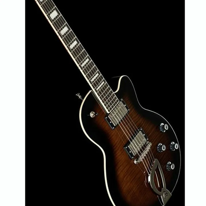 Avis et Test de la guitare électrique Guild Aristocrat HH TBB